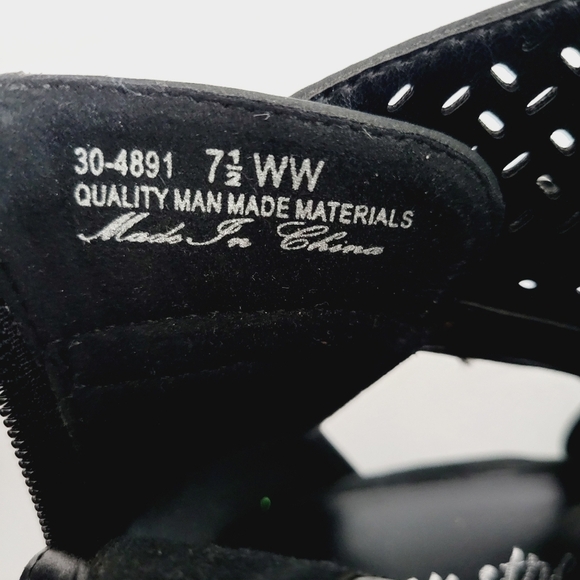 New Easy Street Carrigan Open Toe Bootie Black Size 7,5 - Picture 8 of 8